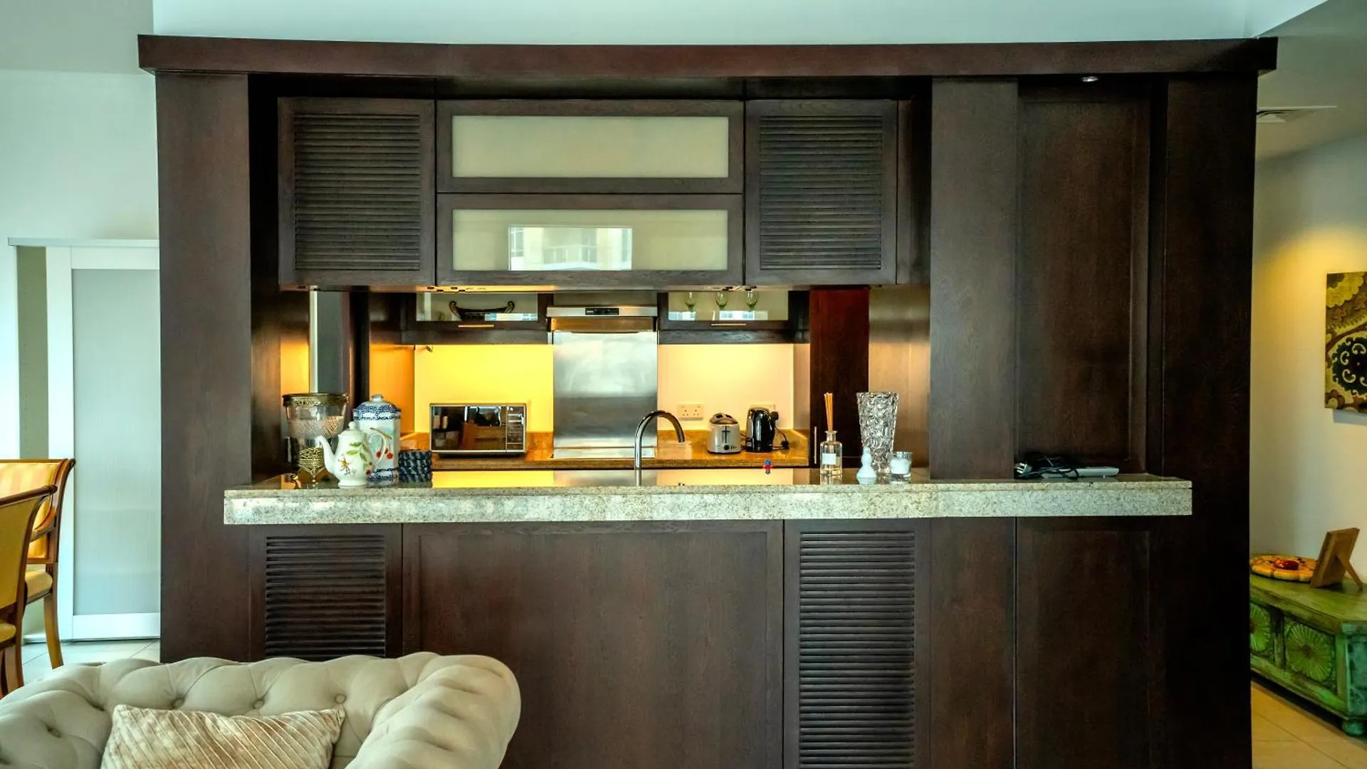 Elegant Apartment Overlooking Dubai Mall Fountain. United Arab Emirates