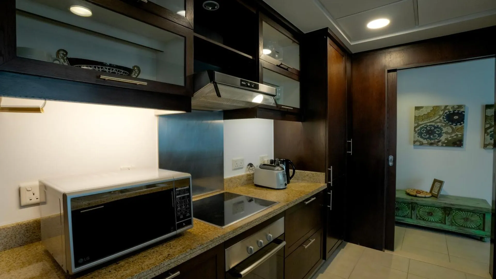 Elegant Apartment Overlooking Dubai Mall Fountain. United Arab Emirates